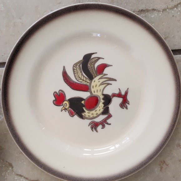 Lot of 5 Metlox California Poppytrail Red Rooster Salad Plates and Dessert Bowls - Picture 5 of 15